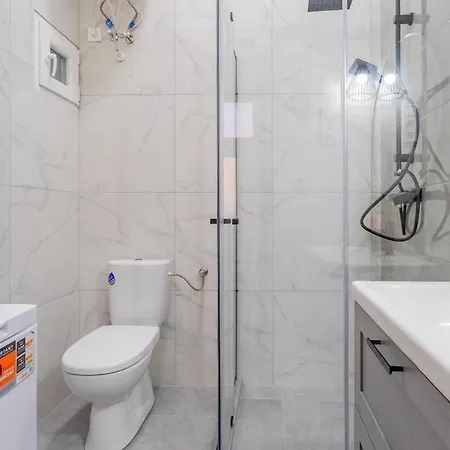 1br - Chill With Ac - Quiet Near Ruin Bars Apartment Budapest